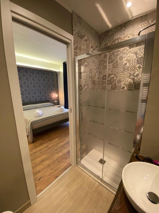 B&B Stadium Room & Suite Crotone Kültér fotó