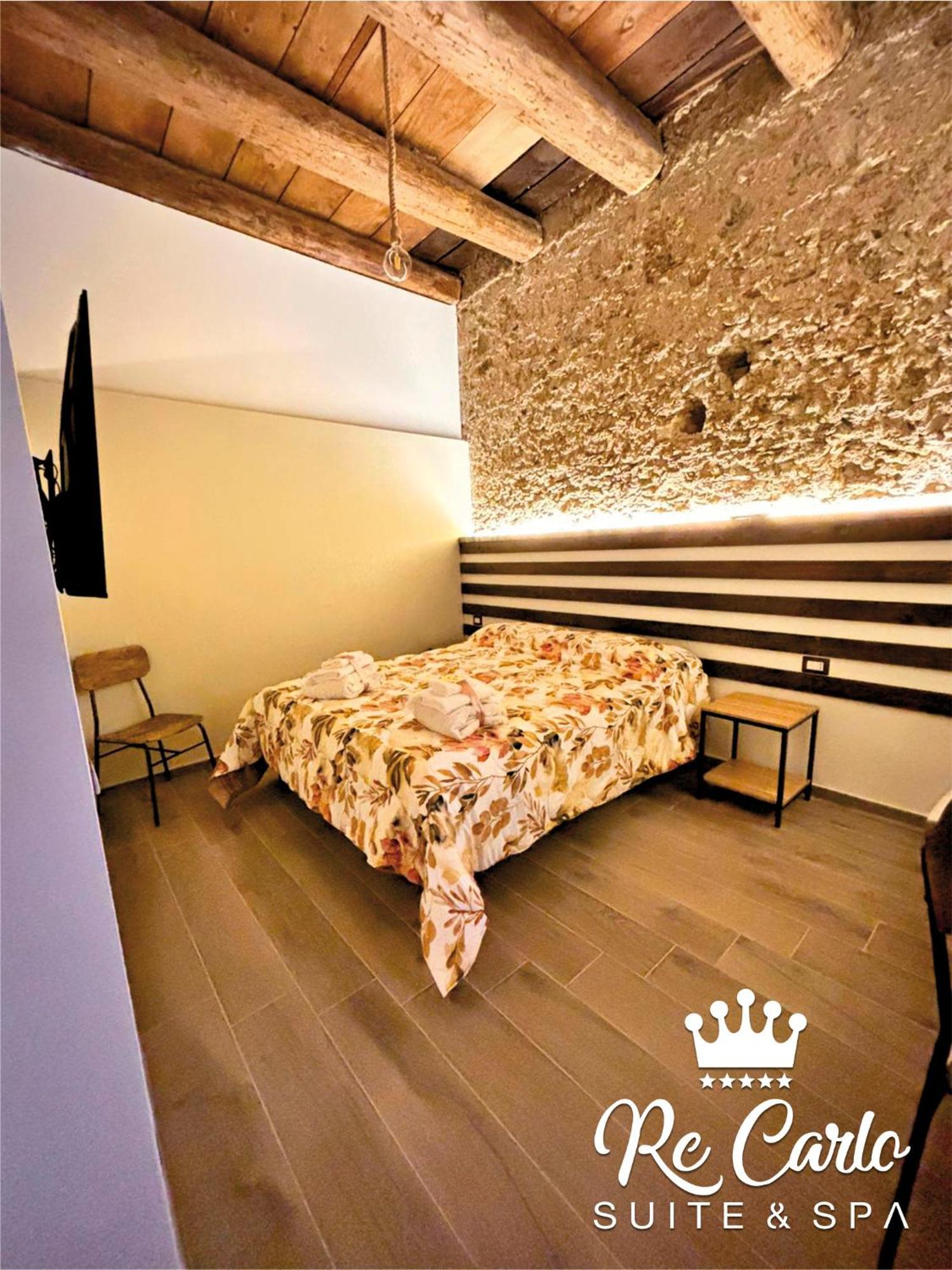 B&B Stadium Room & Suite Crotone Kültér fotó